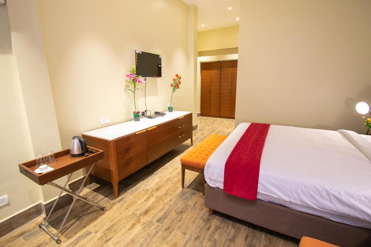 Octave Rococco Morjim Hotel Pernem Exterior photo