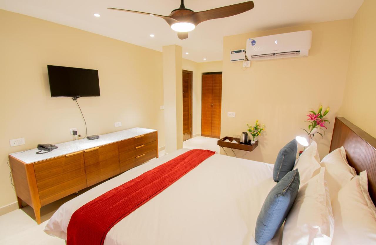Octave Rococco Morjim Hotel Pernem Exterior photo